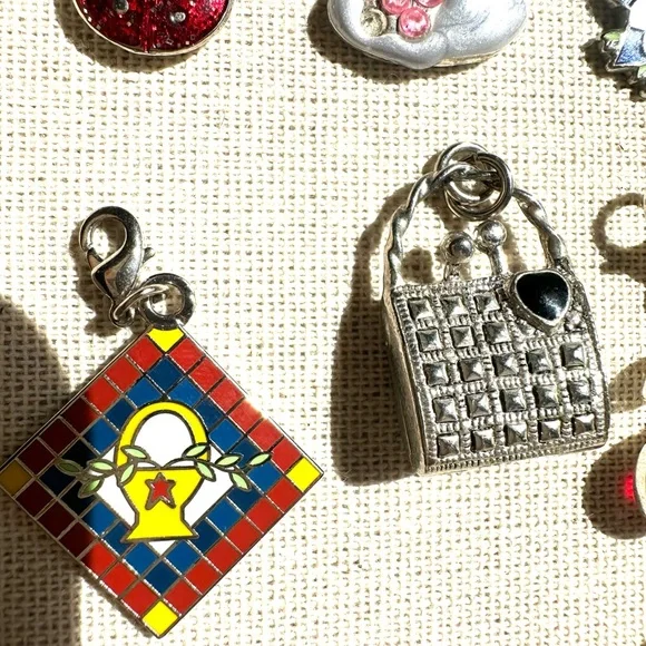 ↖️12 Charms: Bundle - Picture 5 of 8